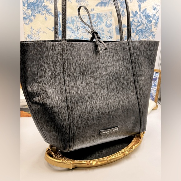 🆕 ARMANI EXCHANGE 🧿 NWOT Large Reversible Tote Bag, Black & Patent Black - Picture 2 of 11